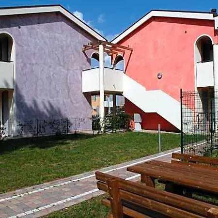 In Residen With Swimming Pool In - By Beahost Bibione