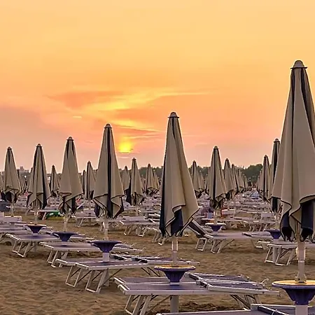 Hotel In Residen With Swimming Pool In - By Beahost Bibione